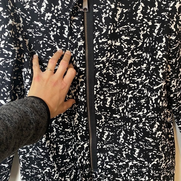 Women’s J Crew Black and White Jacket - Picture 4 of 10